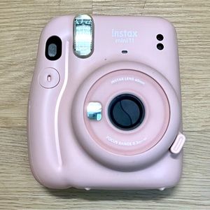 Fujifilm Instax Mini 11 instant Camera Pink - Like New